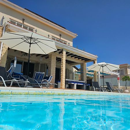 Villa Ocean Breeze Peyia Exterior photo
