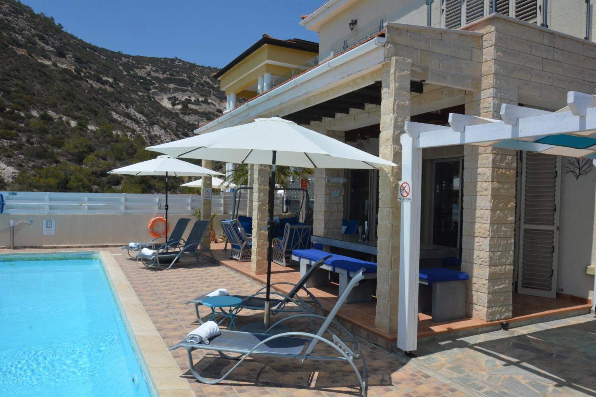 Villa Ocean Breeze Peyia Exterior photo