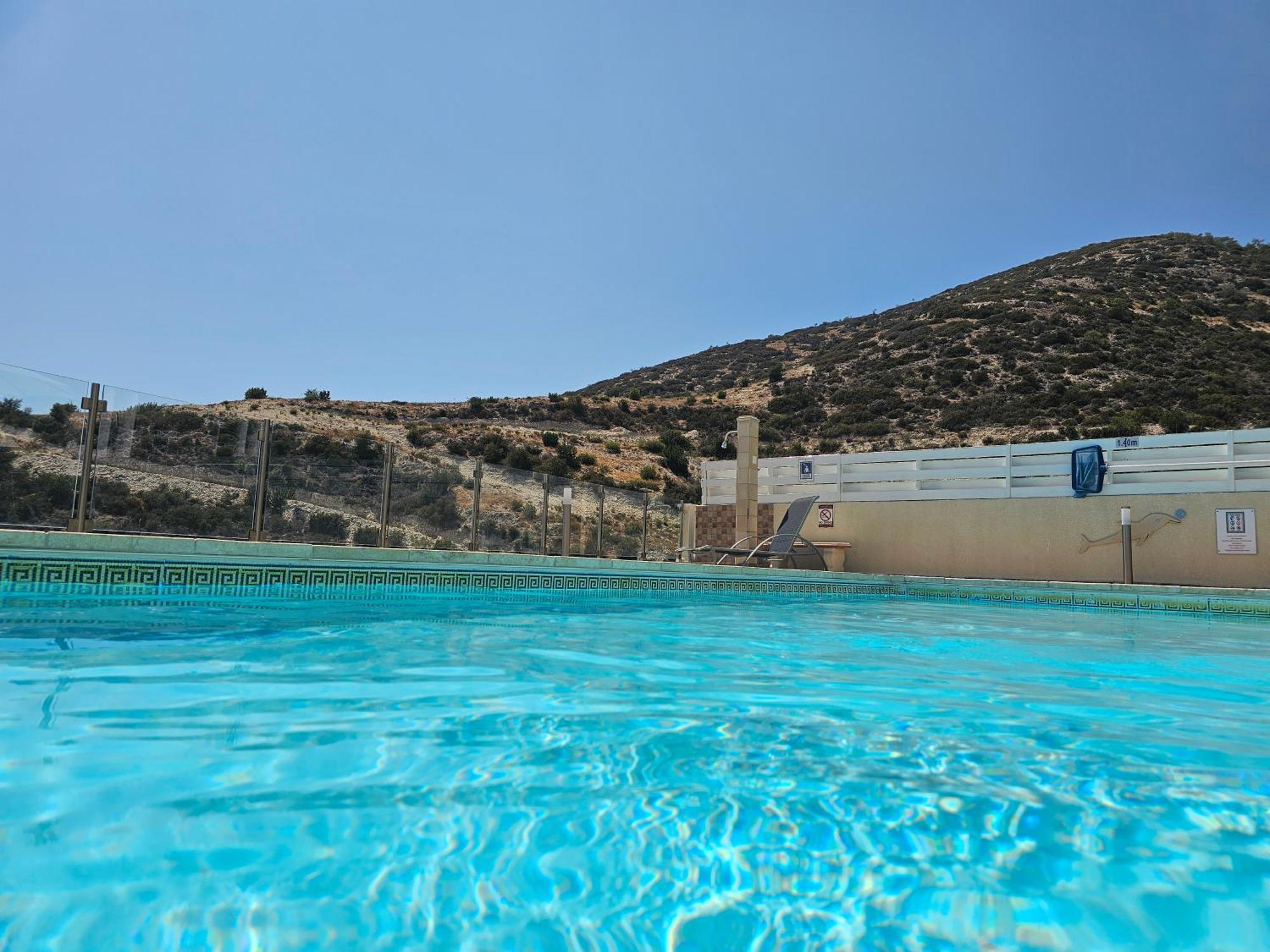 Villa Ocean Breeze Peyia Exterior photo