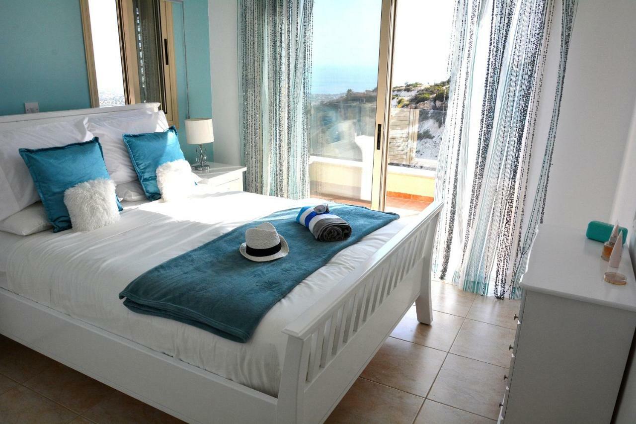 Villa Ocean Breeze Peyia Exterior photo